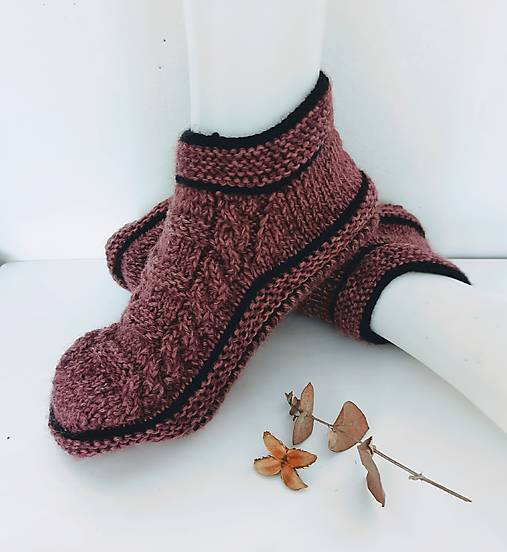 Ponožky, pančuchy, obuv - Dámske papuče 38/40 - 18126510_