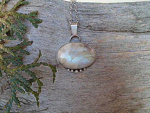 Strieborný prívesok Ag925 Mesačný kameň