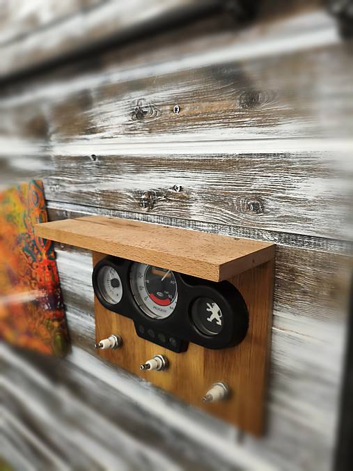 Držiak na klúče Peugeot