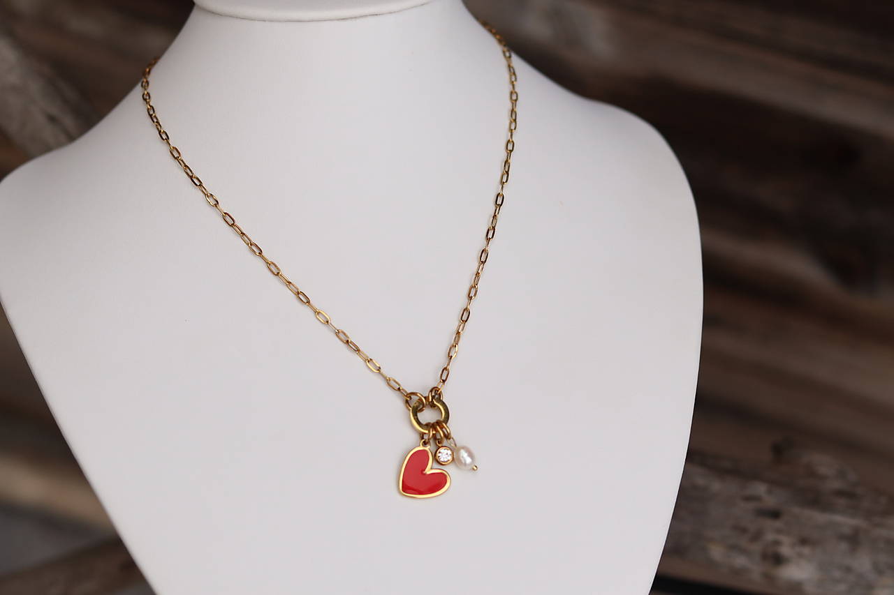 Náhrdelník s 3 príveskami