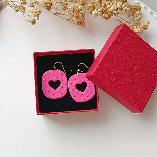 Náušnice - Cherish- Valentínske visiace náušnice so srdiečkom - 18131923_