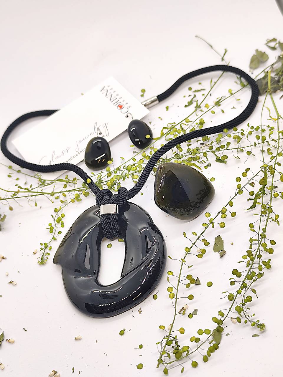 Súprava TERÉZIA– náhrdelník, náušnice a prsteň