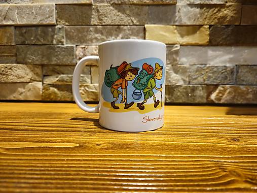 Hrnček párik turistov