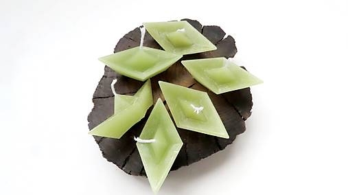 Sviečky - Plávajúce lodičky - origami :) (Zelené lodičky) - 18136554_