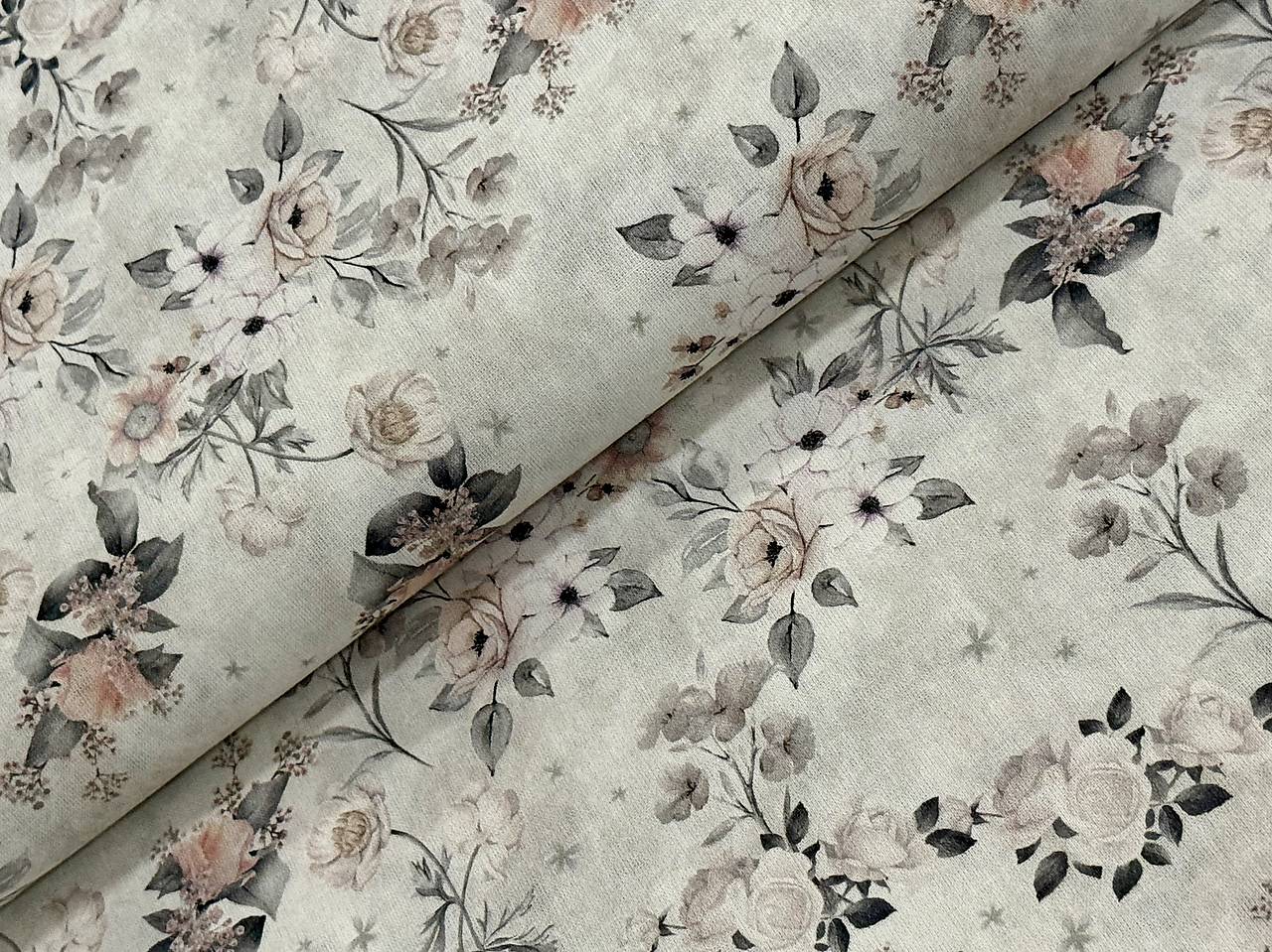 100% BAVLNA / STARÝ VZHLAD / KVETINY