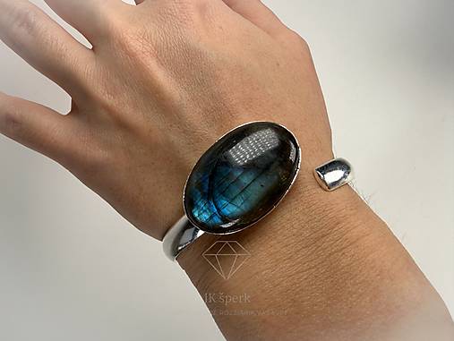 Strieborný 925/1000 náramok s labradoritom