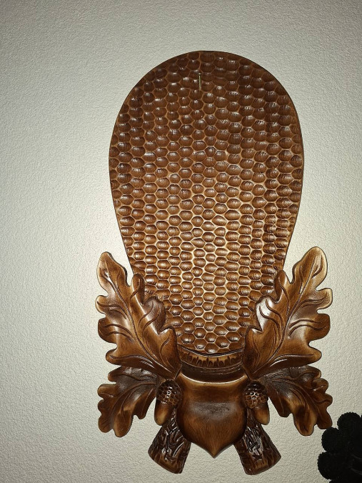 Dekorácie - Ručne vyrezávaná podložka pod jeleňa z lipového dreva - 18136980_