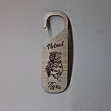 Dekorácie - Tabulka na dvere nebuď tigra (BUS004) - 18138787_