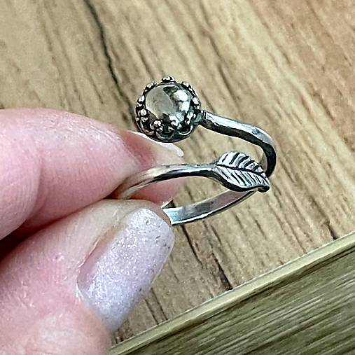 Leaf Natural Faceted Pyrite Ring Ag925 / Strieborný prsteň s pyritom E001
