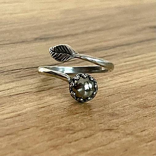 Leaf Natural Faceted Pyrite Ring Ag925 / Strieborný prsteň s pyritom E001