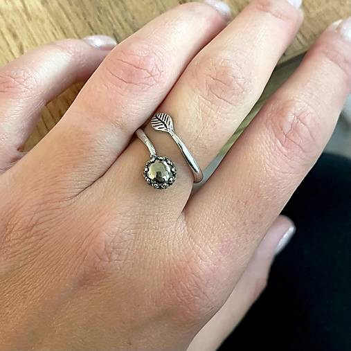 Leaf Natural Faceted Pyrite Ring Ag925 / Strieborný prsteň s pyritom E001