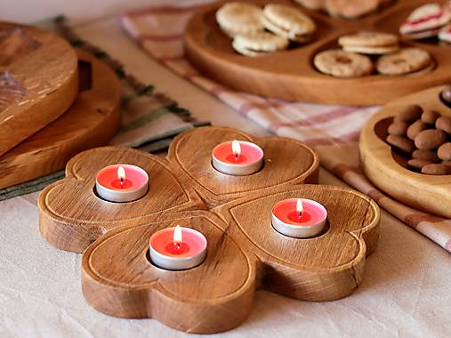 Dubový adventný svietnik