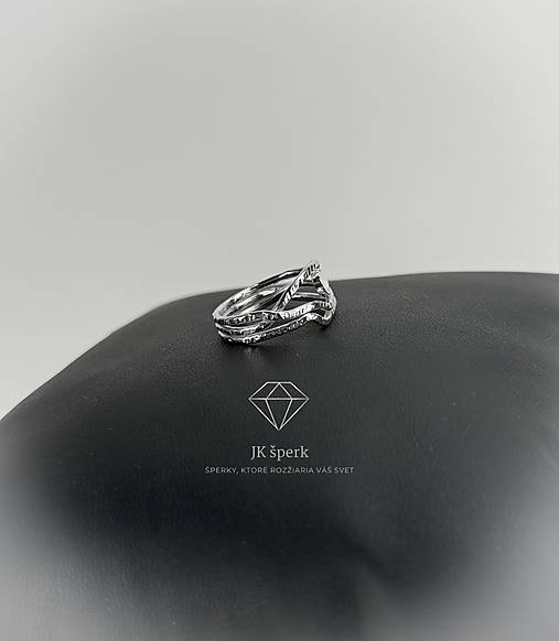 Strieborný 925/1000 prsten s drahým opálom