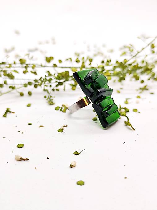 Ručne vyrábaný prsteň z vínovej fľaše -MIA