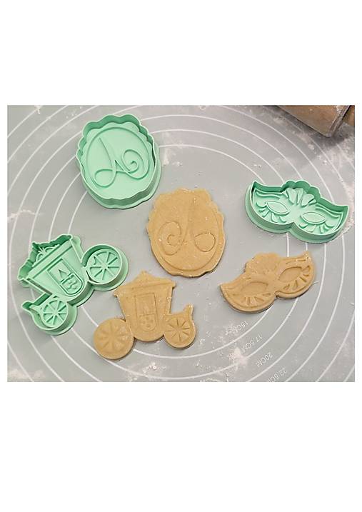 ENGLISH ROMANCE - vykrajovačky v sete