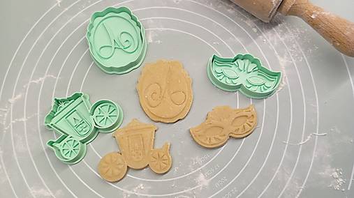 ENGLISH ROMANCE - vykrajovačky v sete