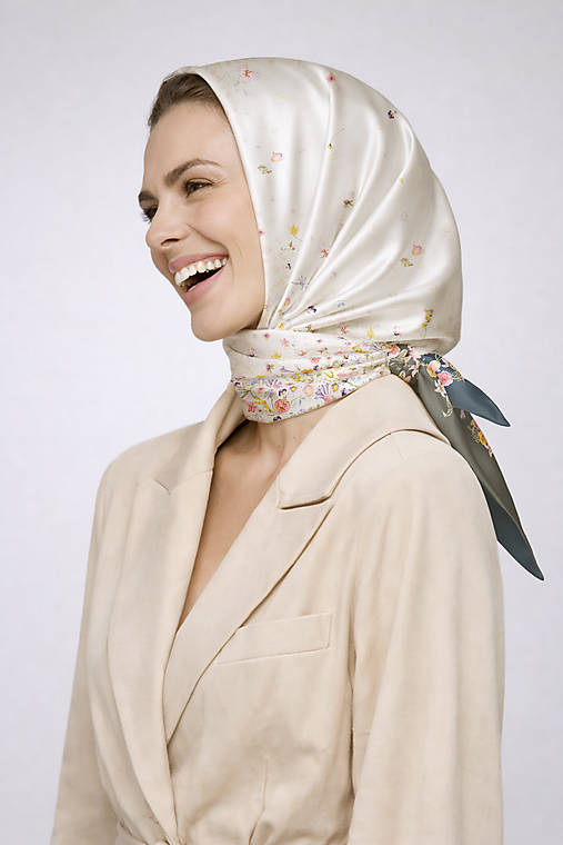 Šatky - Saténová šatka BLOOM green - Personalizovaná // Autorský dizajn - 18144199_