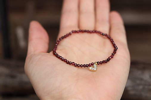 Tenký náramok granát