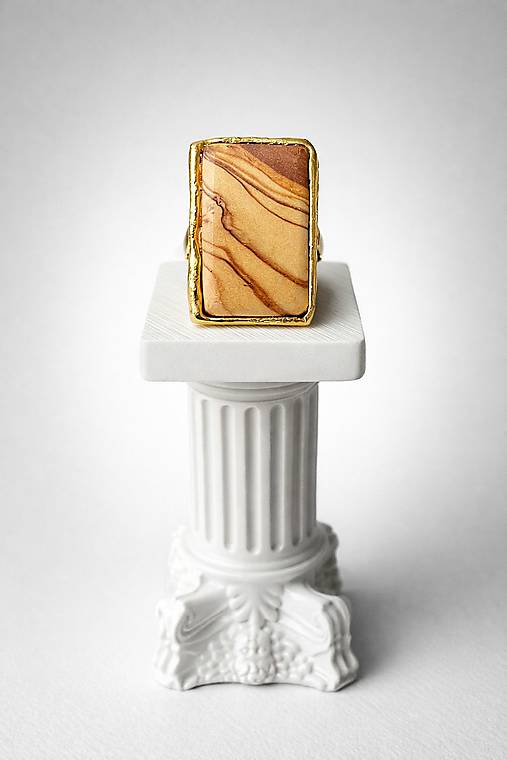 Pánske šperky - Ručne vyrobený unisex prsteň z olivového dreva a bronzu - 18143767_