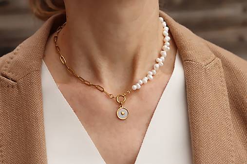 Perlový náhrdelník/retiazka