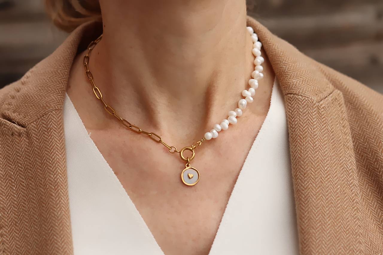 Perlový náhrdelník/retiazka