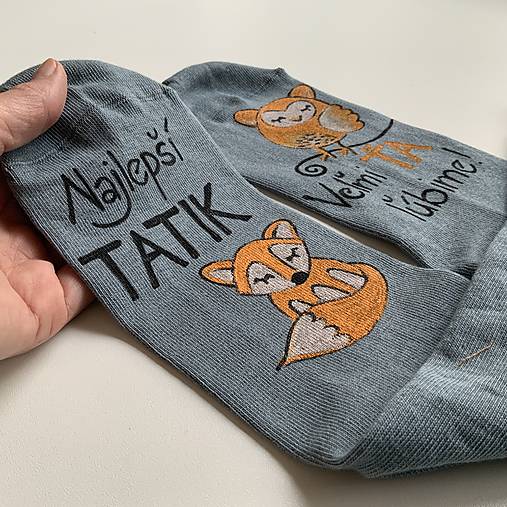 Maľované rozprávkové sivomodré ponožky s nápisom "Najlepší