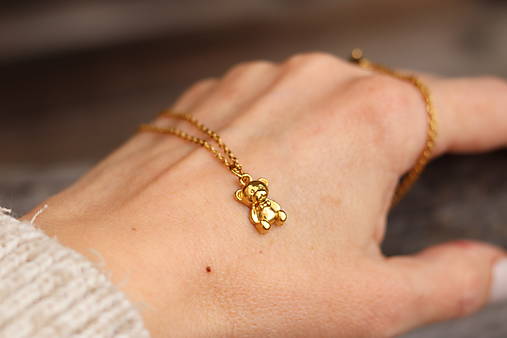 Perlový náhrdelník / retiazka s mackom