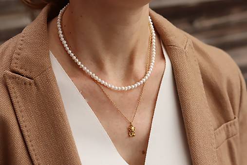 Perlový náhrdelník / retiazka s mackom