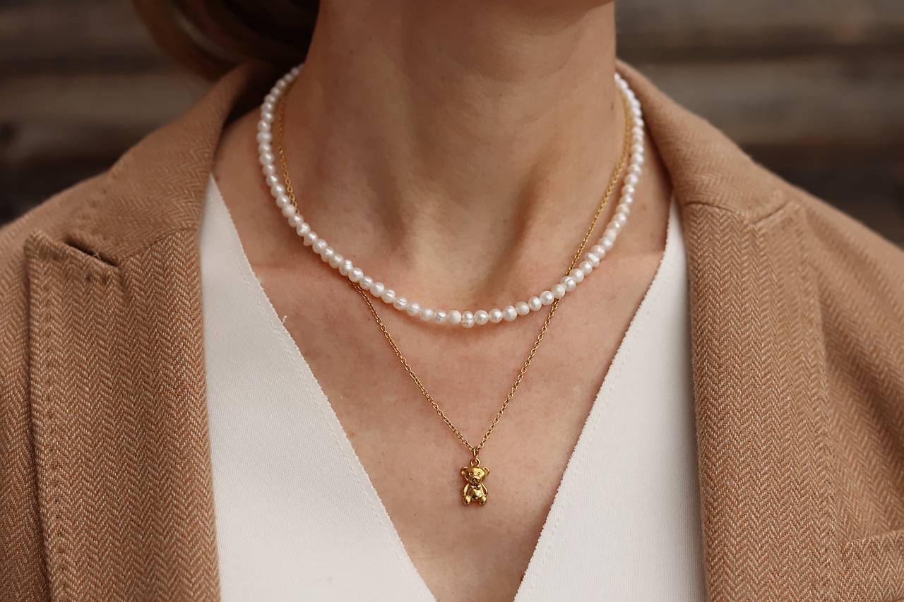 Perlový náhrdelník / retiazka s mackom