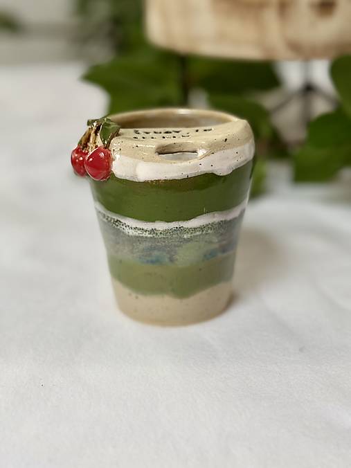 Život je sladký-pohár na cesty