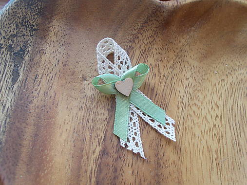 Svadobné pierka - svadobné pierka "Vintage" č.15/šalviová zelena/ (perko pre hostí cca 6  cm) - 18150877_