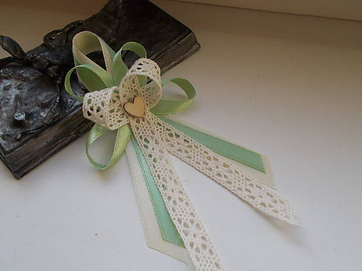 Svadobné pierka - svadobné pierka "Vintage" č.15/šalviová zelena/ (rodičia, svedkovia 12 cm) - 18150893_