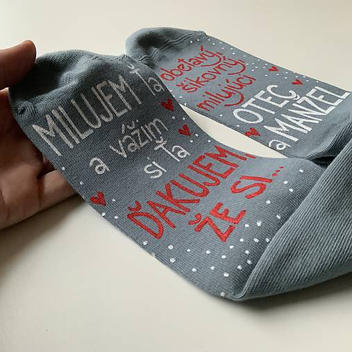 Maľované ponožky pre manžela a otca sivé