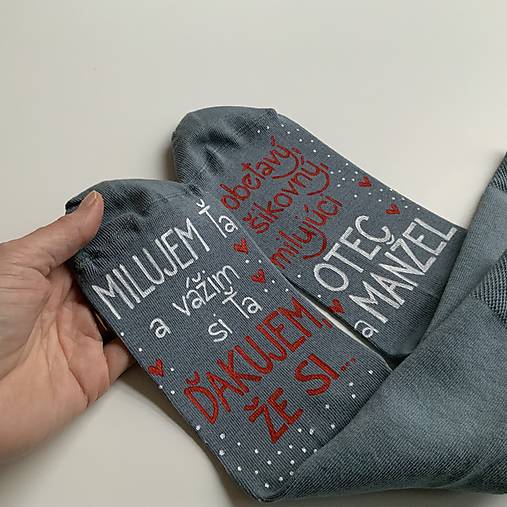 Maľované ponožky pre manžela a otca sivé