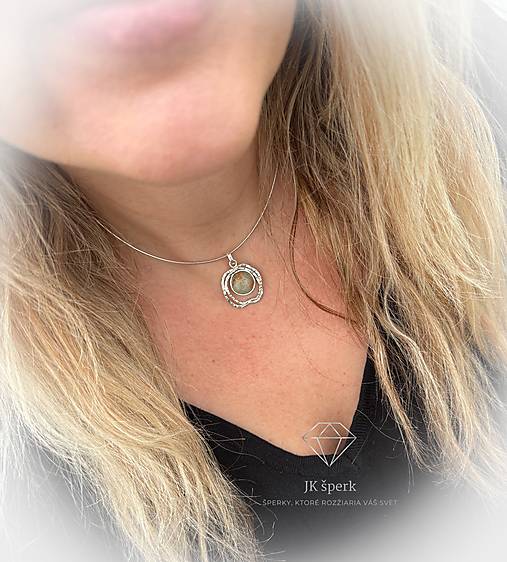 Strieborný 925/1000 prívesok s krištáľom alebo unakitom