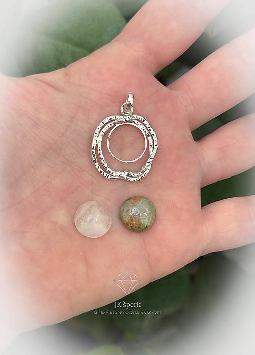 Strieborný 925/1000 prívesok s krištáľom alebo unakitom