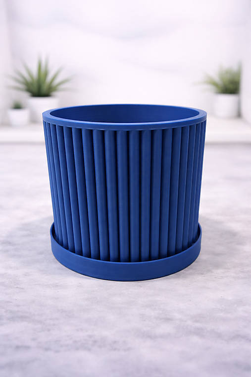 Moderný 3D kvetináč VERTI