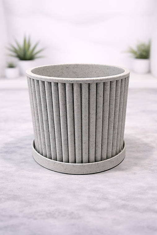 Moderný 3D kvetináč VERTI