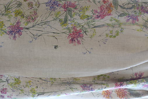 Elegantná ľanová šatka s kvetinovým motívom – 100% prémiový prírodný ľan