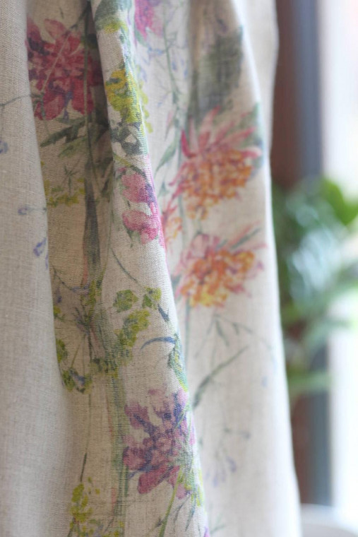 Elegantná ľanová šatka s kvetinovým motívom – 100% prémiový prírodný ľan