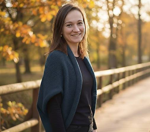 Vesty - Pletená vesta - barva petrolejová - 18156717_