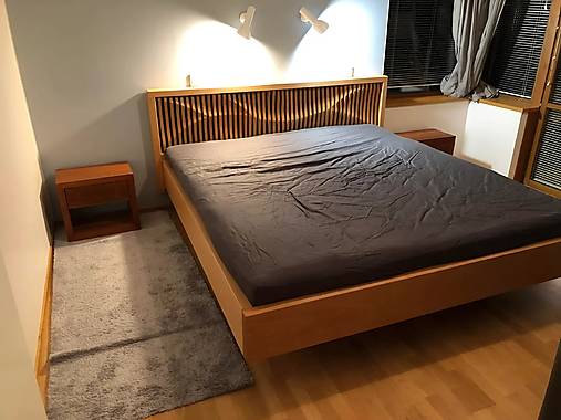 Nábytok - Dvojlôžková posteľ z čerešňového dreva - 18154348_