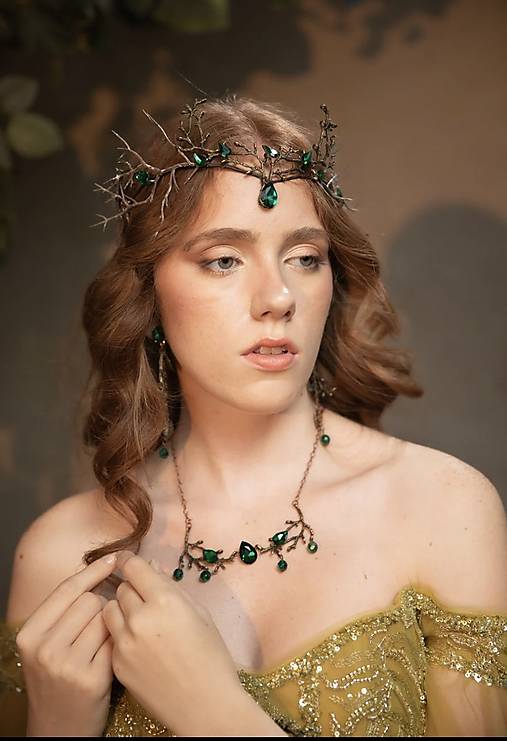 Kvetinový glam náhrdelník "elfské tajosmtvá”