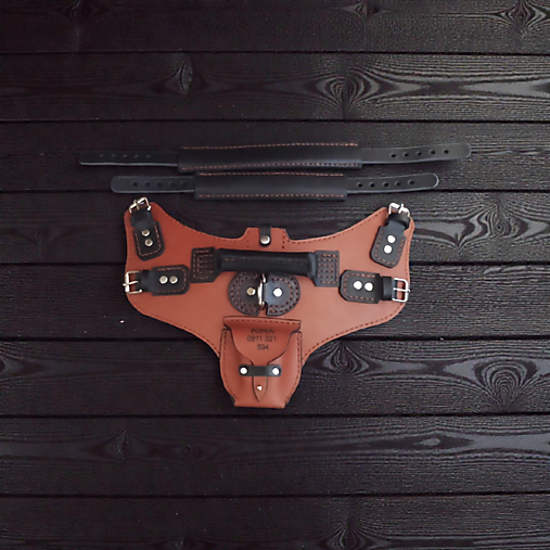 Kožený postroj pre psíka