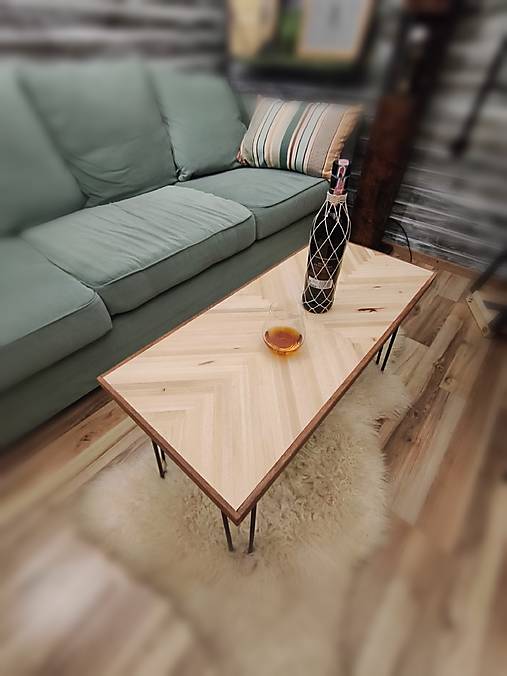 Konferenčný stolík