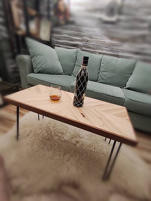 Konferenčný stolík