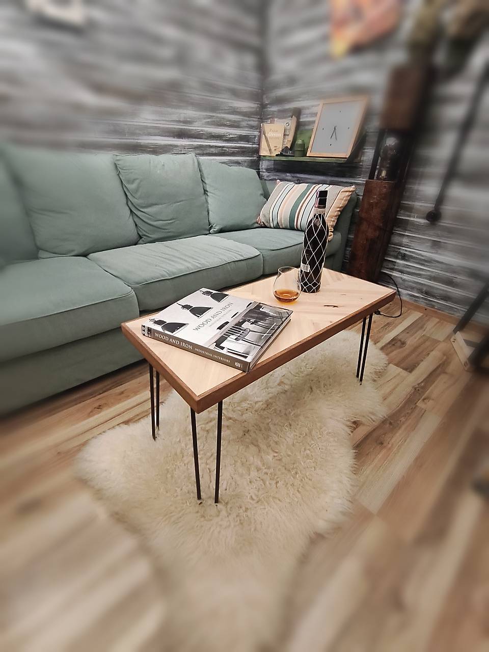 Konferenčný stolík