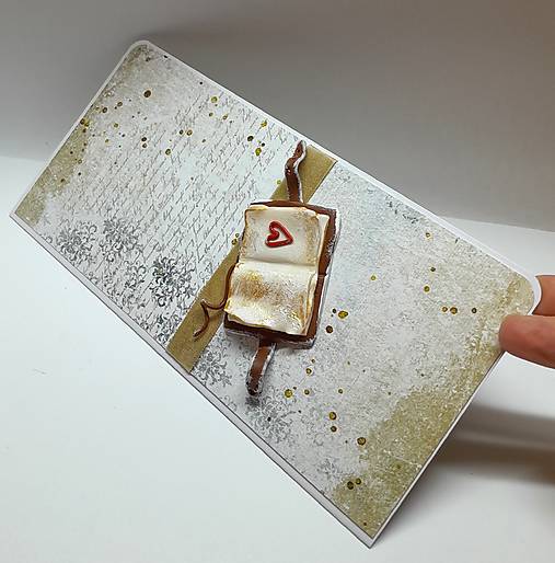 Papiernictvo - Blahoželanie / pohľadnica ... s knihou a ♥ - 18158864_