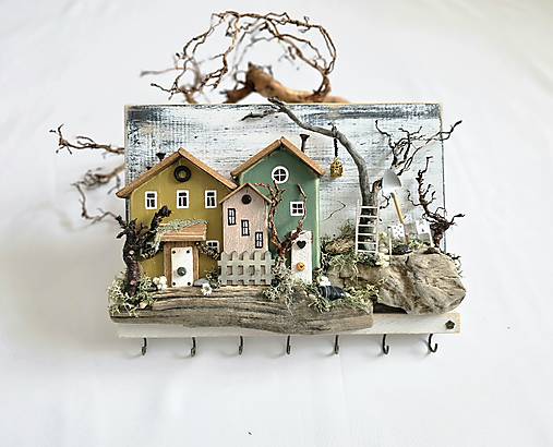 Nábytok - Vešiak na kľúče  ,,Údolie padlých hviezd,, - 18159020_