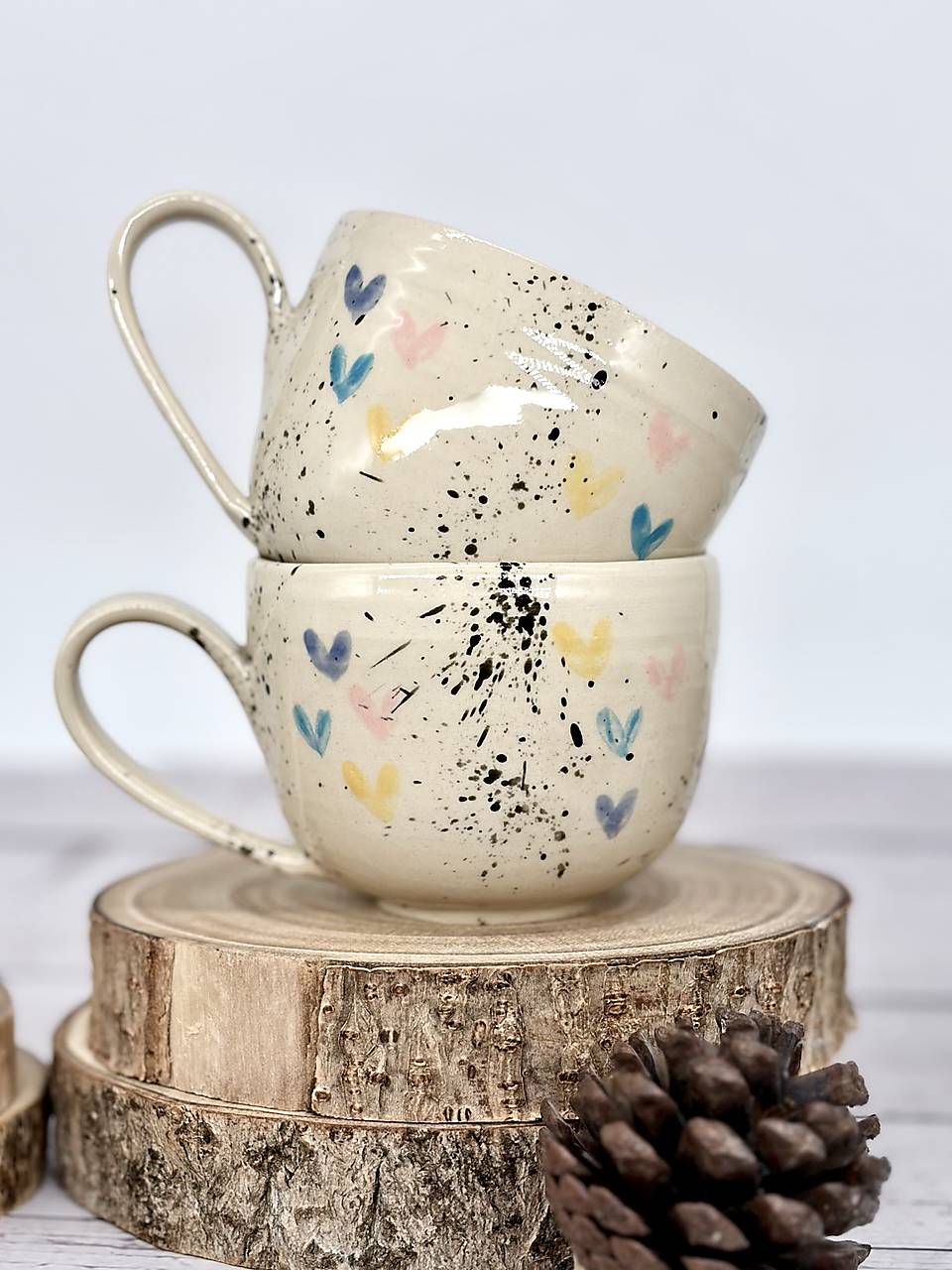 Farebné Srdiečka - šálka cappuccino (200ml,  s uškom)